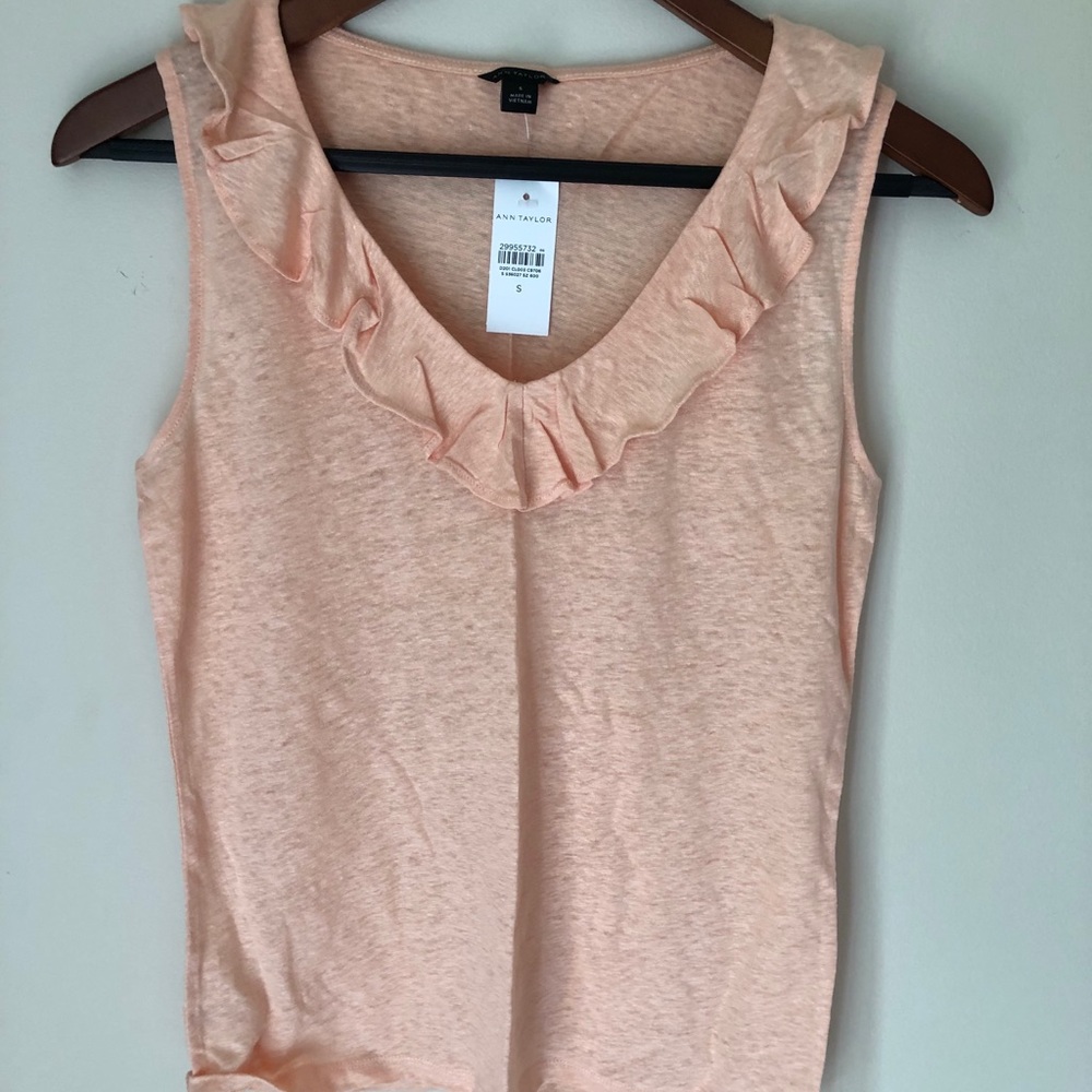 Ann Taylor NWT linen peach tank size small